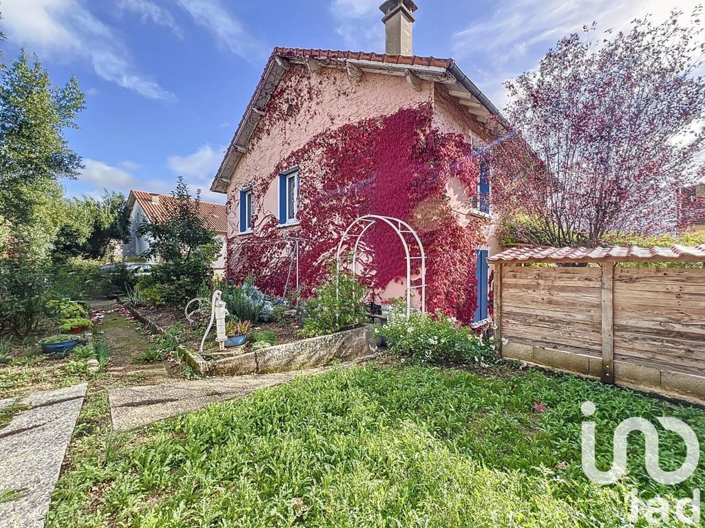 Achat maison à vendre 4 chambres 162 m² - Millau