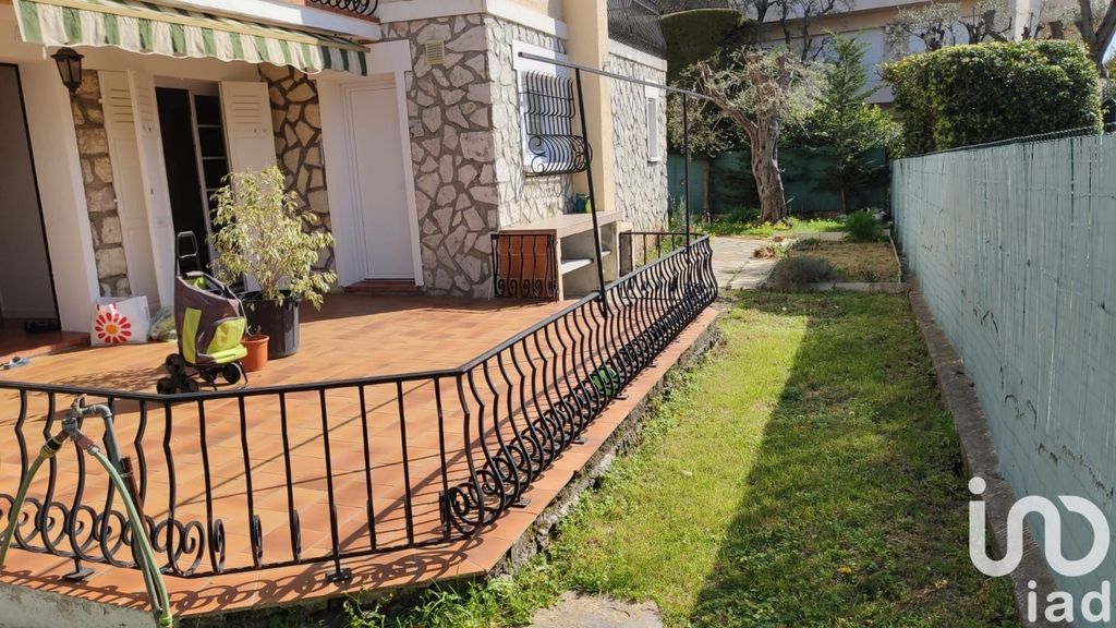 Achat appartement à vendre 5 pièces 99 m² - Antibes