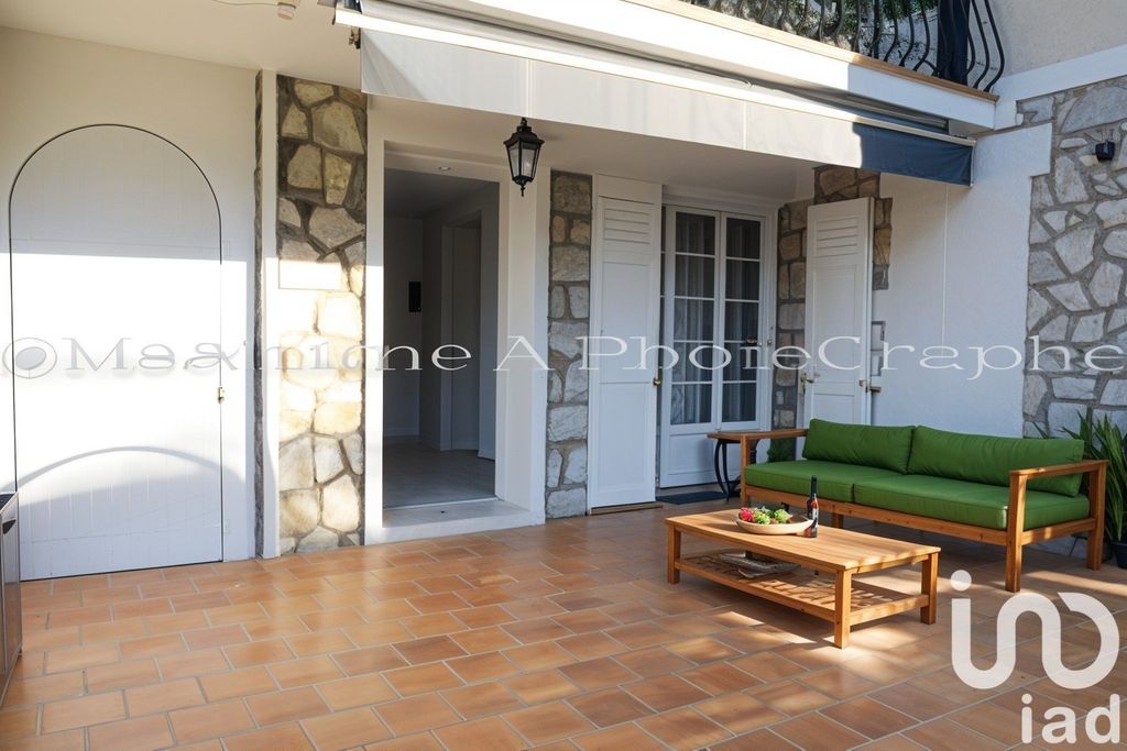 Achat appartement à vendre 5 pièces 99 m² - Antibes