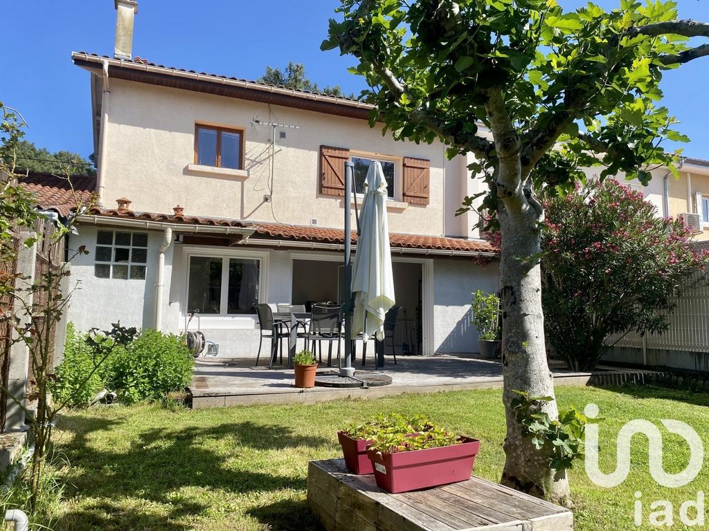 Achat maison à vendre 3 chambres 102 m² - Pessac