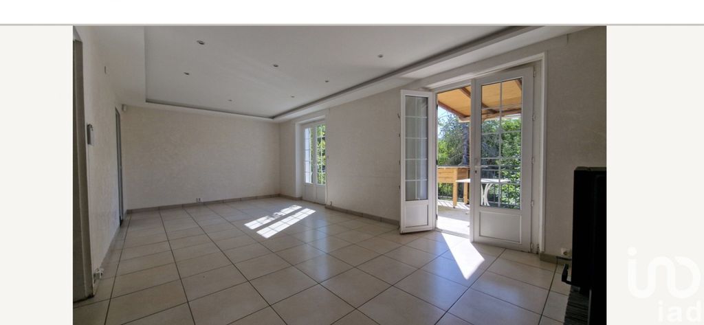 Achat maison à vendre 3 chambres 100 m² - Saint-Chéron