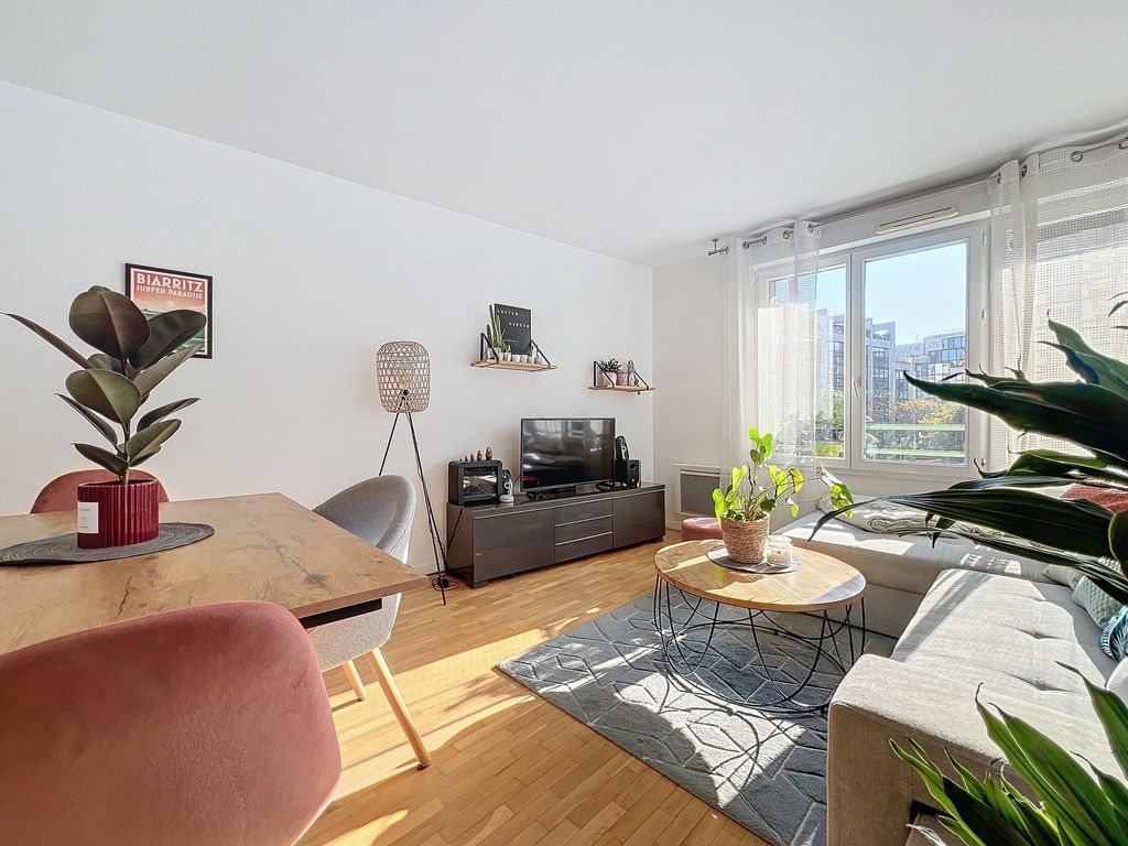 Achat appartement à vendre 3 pièces 68 m² - Issy-les-Moulineaux