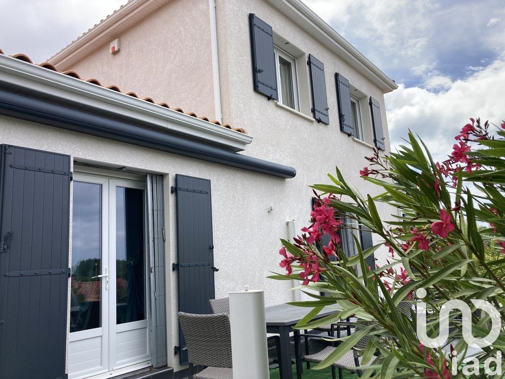 Achat maison à vendre 4 chambres 141 m² - Royan