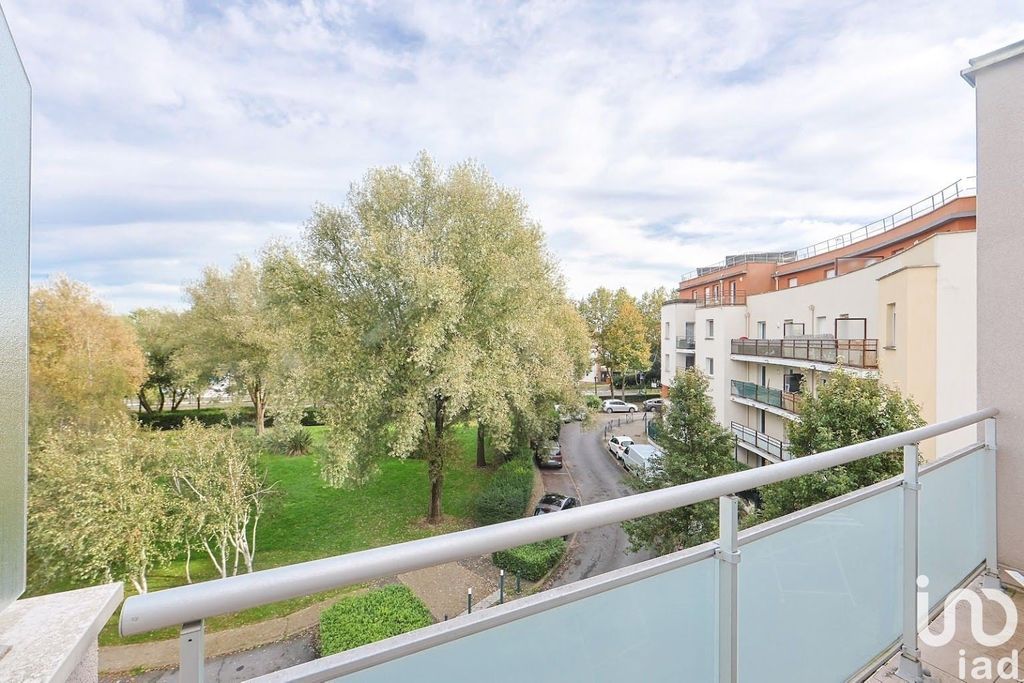 Achat appartement à vendre 3 pièces 65 m² - Saint-Thibault-des-Vignes