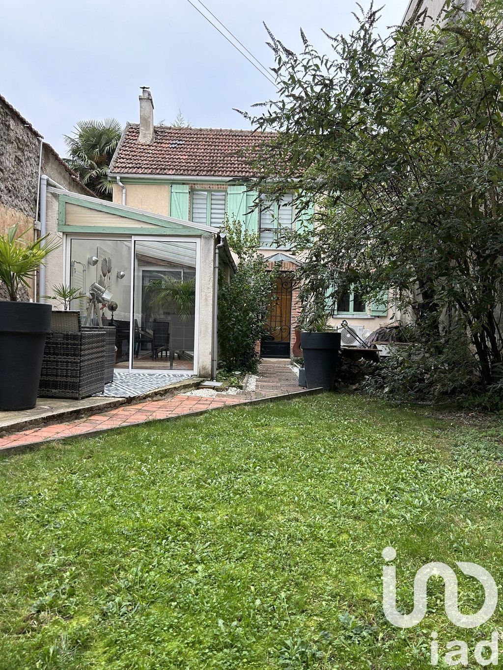 Achat maison à vendre 2 chambres 83 m² - Épernay