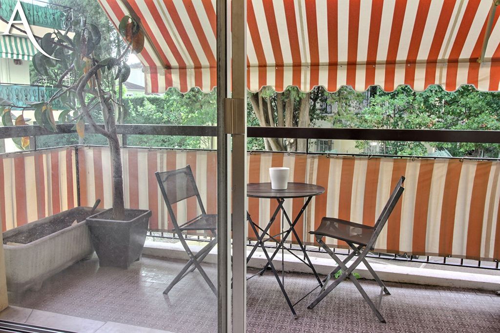 Achat appartement à vendre 3 pièces 83 m² - Le Cannet