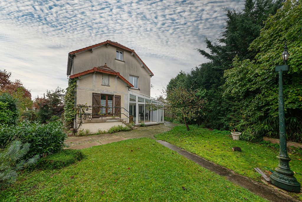 Achat maison à vendre 4 chambres 177 m² - Champs-sur-Marne