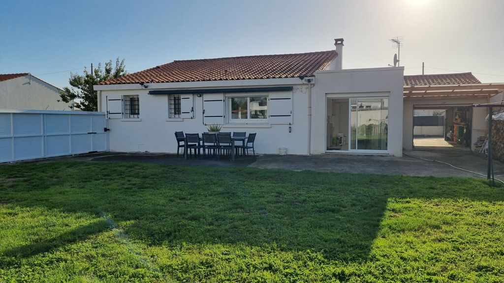 Achat maison à vendre 3 chambres 108 m² - L'Île-d'Olonne