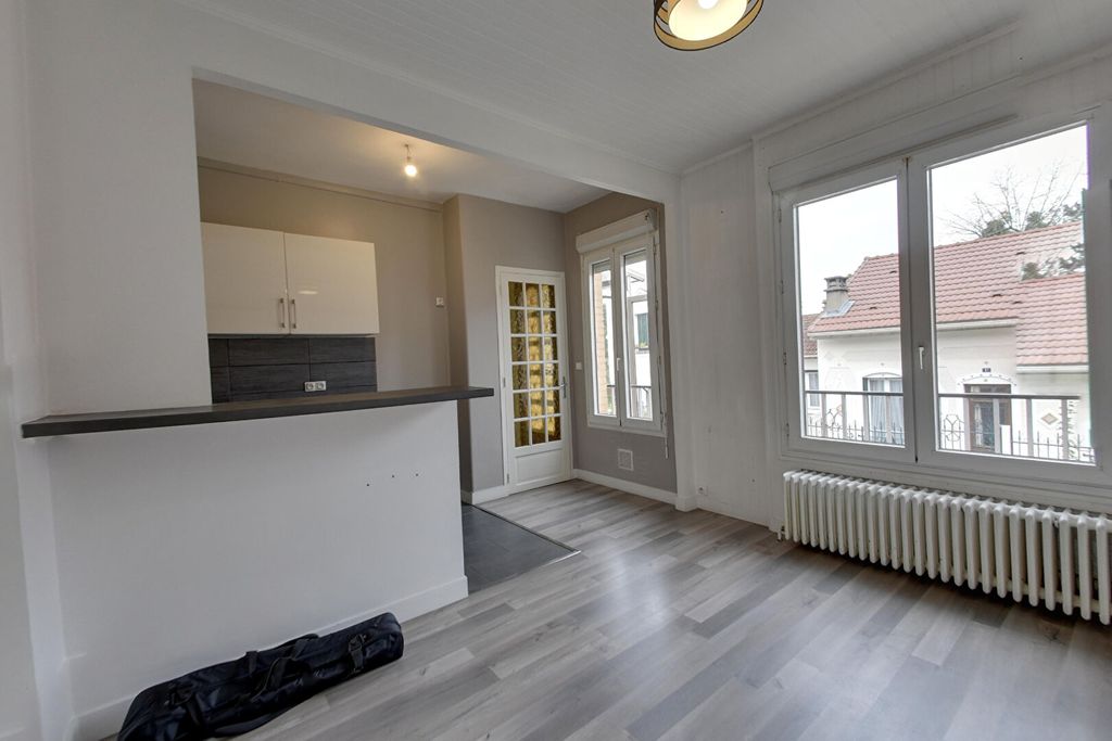 Achat maison à vendre 3 chambres 101 m² - Romainville