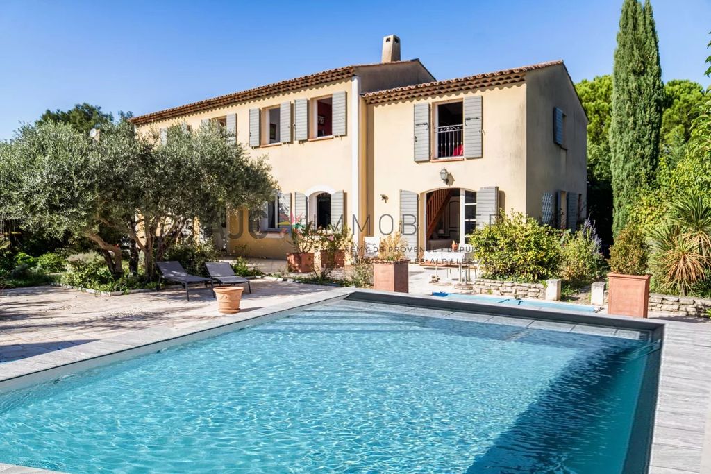 Achat maison à vendre 5 chambres 214 m² - Saint-Rémy-de-Provence