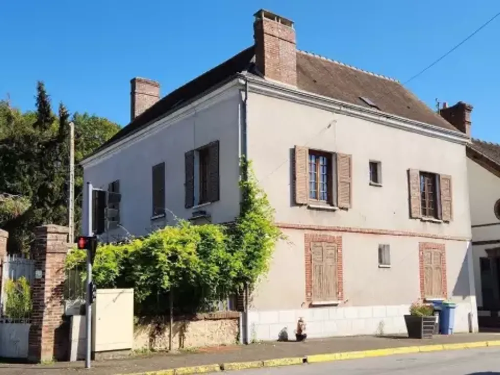 Achat maison à vendre 4 chambres 185 m² - Nogent-le-Roi