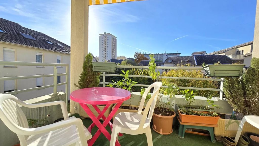 Achat appartement à vendre 3 pièces 65 m² - Chambéry