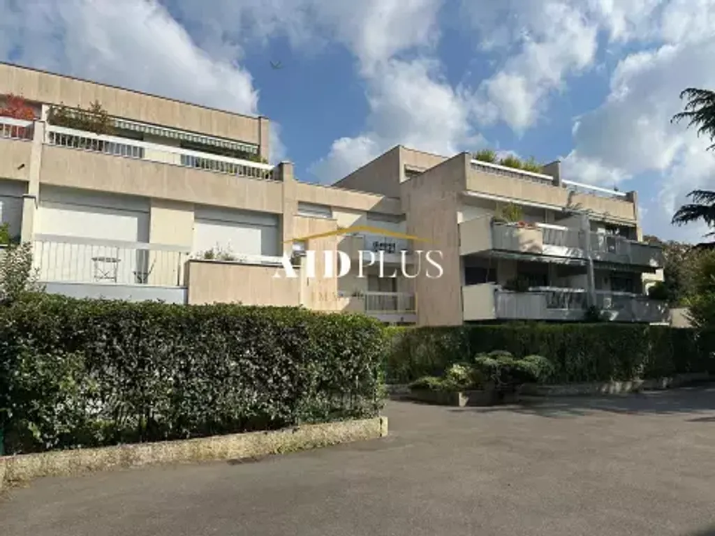 Achat appartement à vendre 4 pièces 78 m² - Saint-Leu-la-Forêt