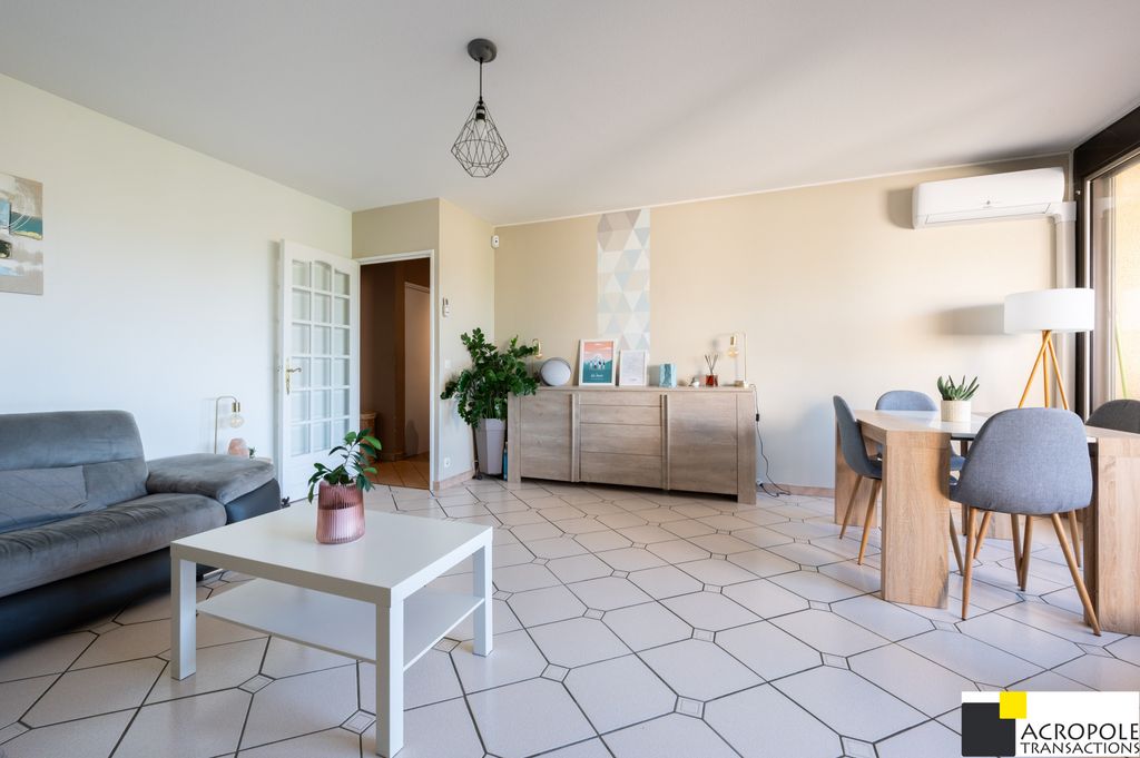 Achat appartement à vendre 4 pièces 92 m² - Sathonay-Camp