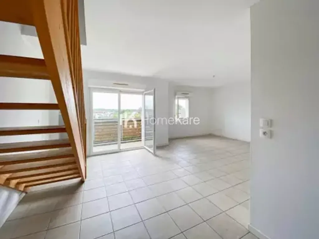 Achat appartement à vendre 4 pièces 72 m² - Villenave-d'Ornon