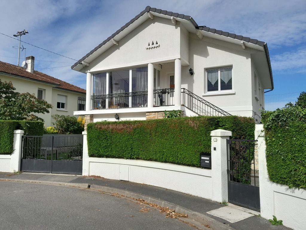 Achat maison à vendre 4 chambres 139 m² - Lourdes