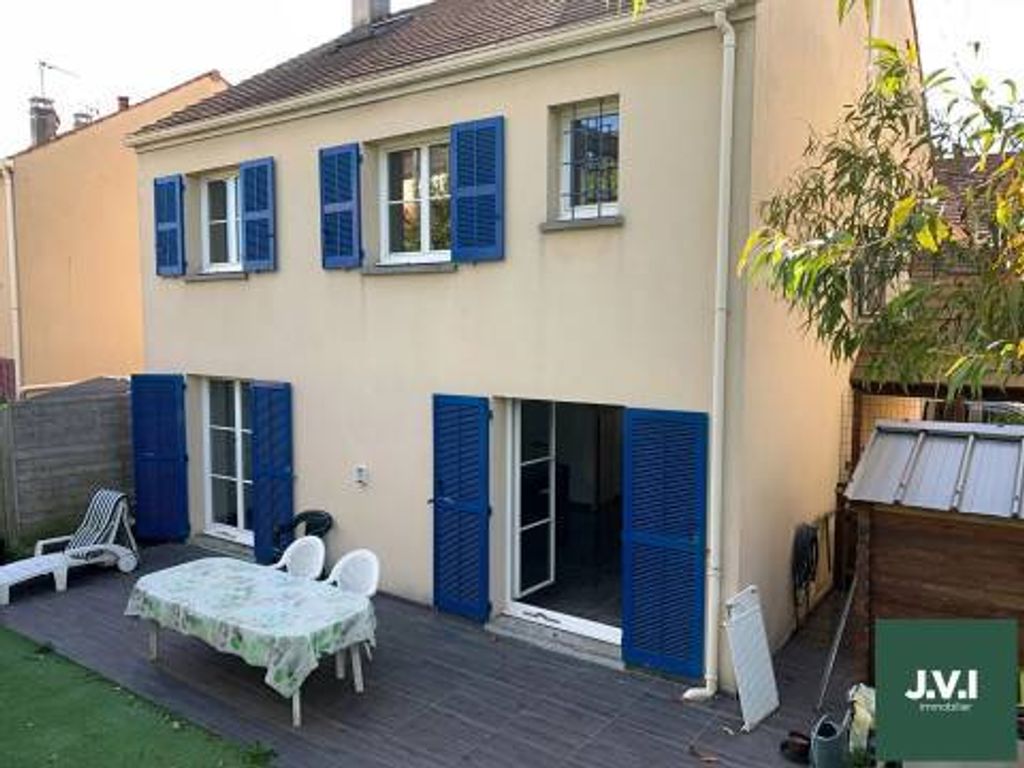 Achat maison à vendre 4 chambres 121 m² - Soisy-sous-Montmorency