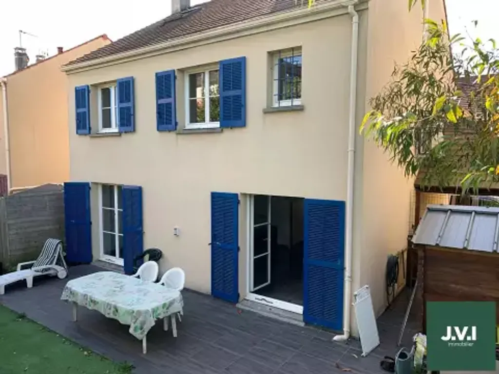 Achat maison à vendre 4 chambres 121 m² - Soisy-sous-Montmorency