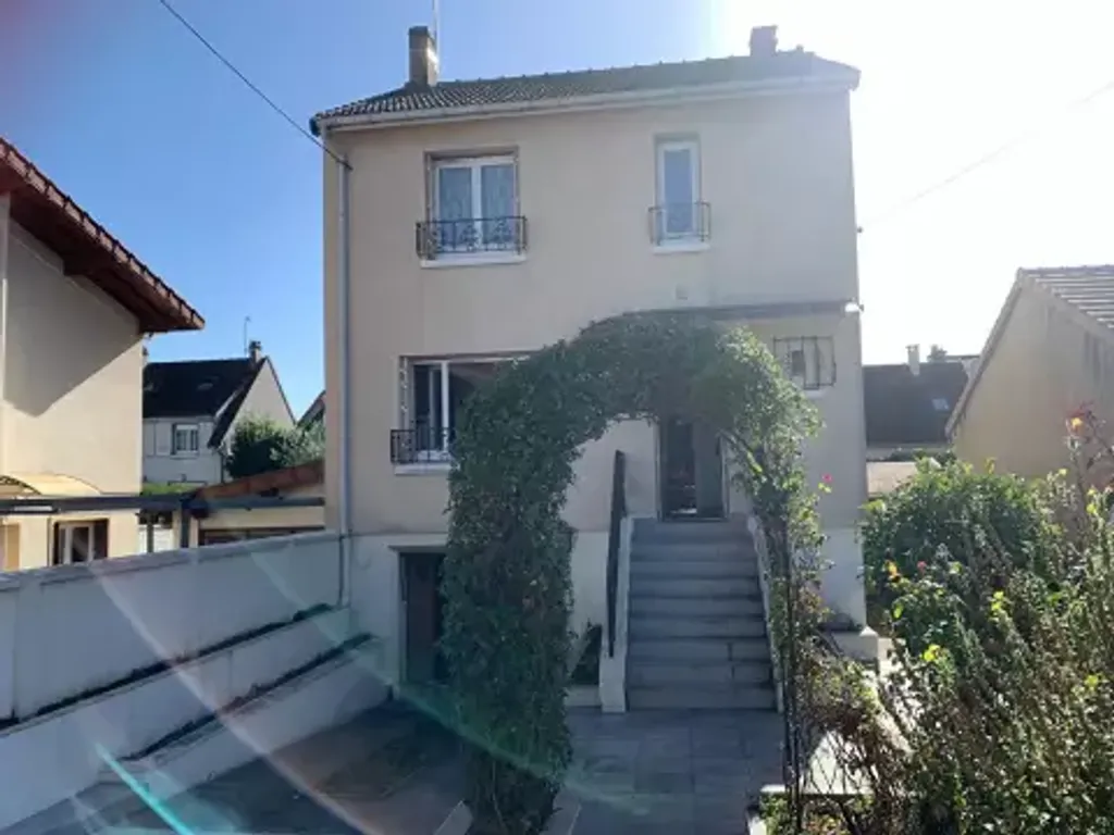 Achat maison à vendre 3 chambres 86 m² - Saint-Brice-sous-Forêt