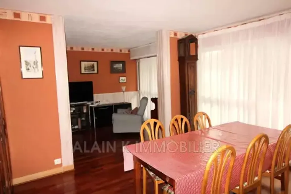 Achat appartement à vendre 5 pièces 93 m² - Vélizy-Villacoublay