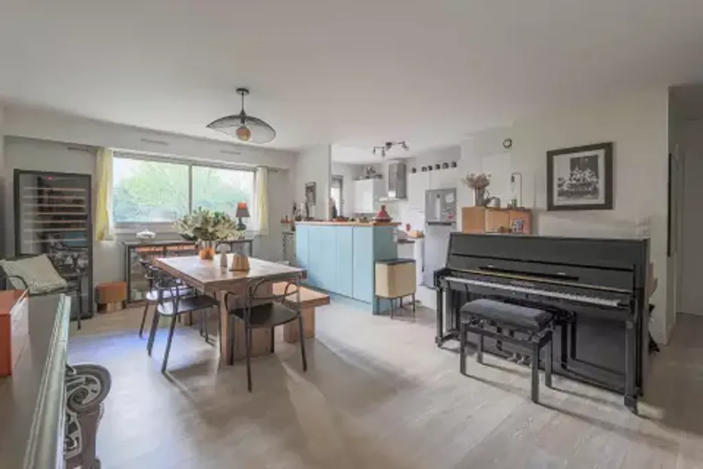 Achat appartement à vendre 5 pièces 100 m² - Paris 18ème arrondissement