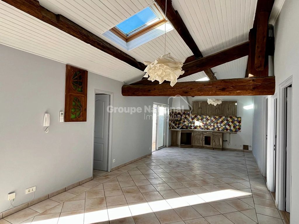 Achat appartement à vendre 3 pièces 71 m² - Arles