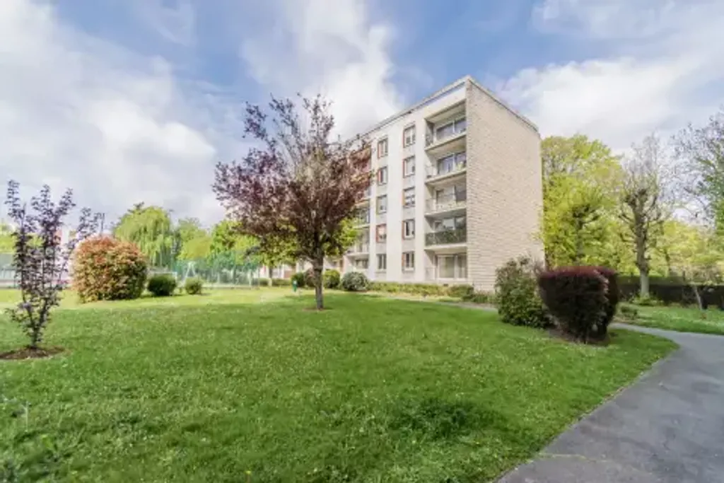 Achat appartement à vendre 5 pièces 99 m² - Montmorency