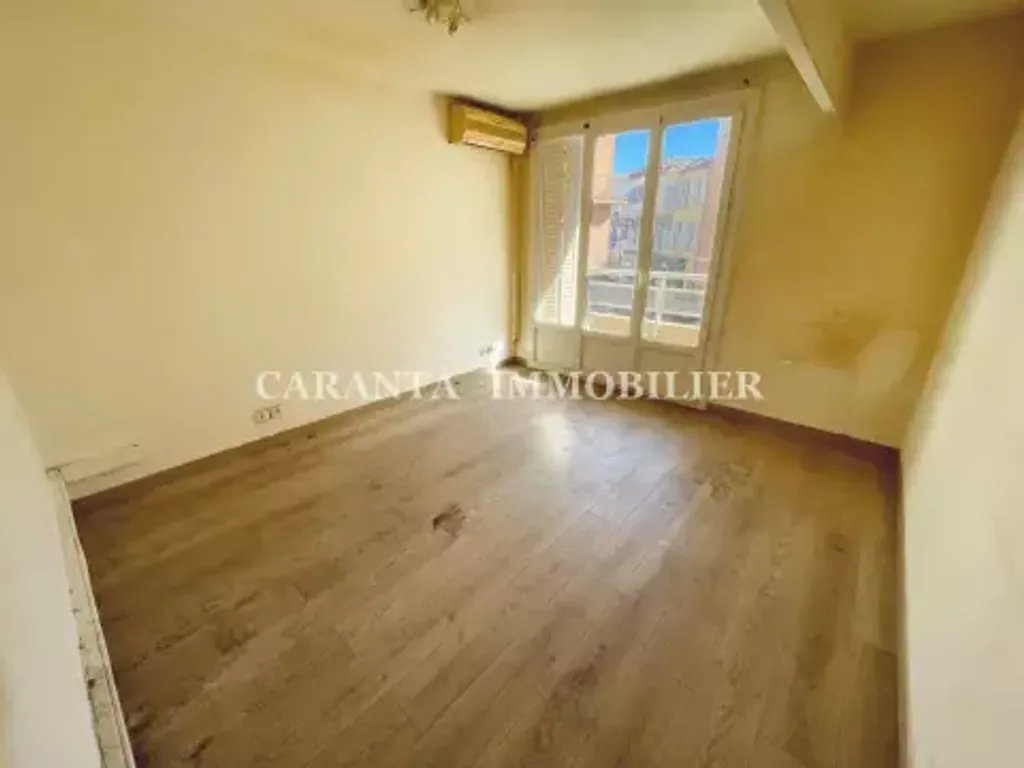 Achat appartement à vendre 4 pièces 76 m² - Sainte-Maxime