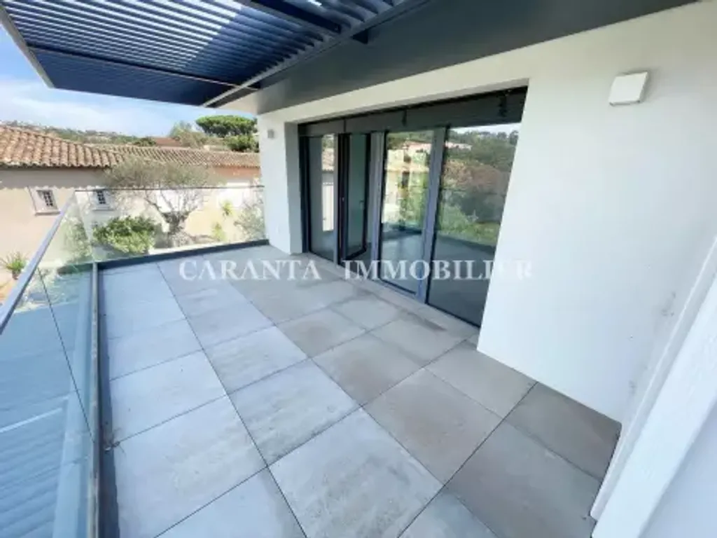 Achat appartement à vendre 4 pièces 115 m² - Sainte-Maxime