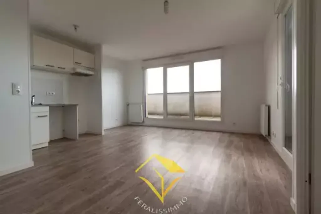 Achat appartement à vendre 2 pièces 47 m² - Jouy-le-Moutier