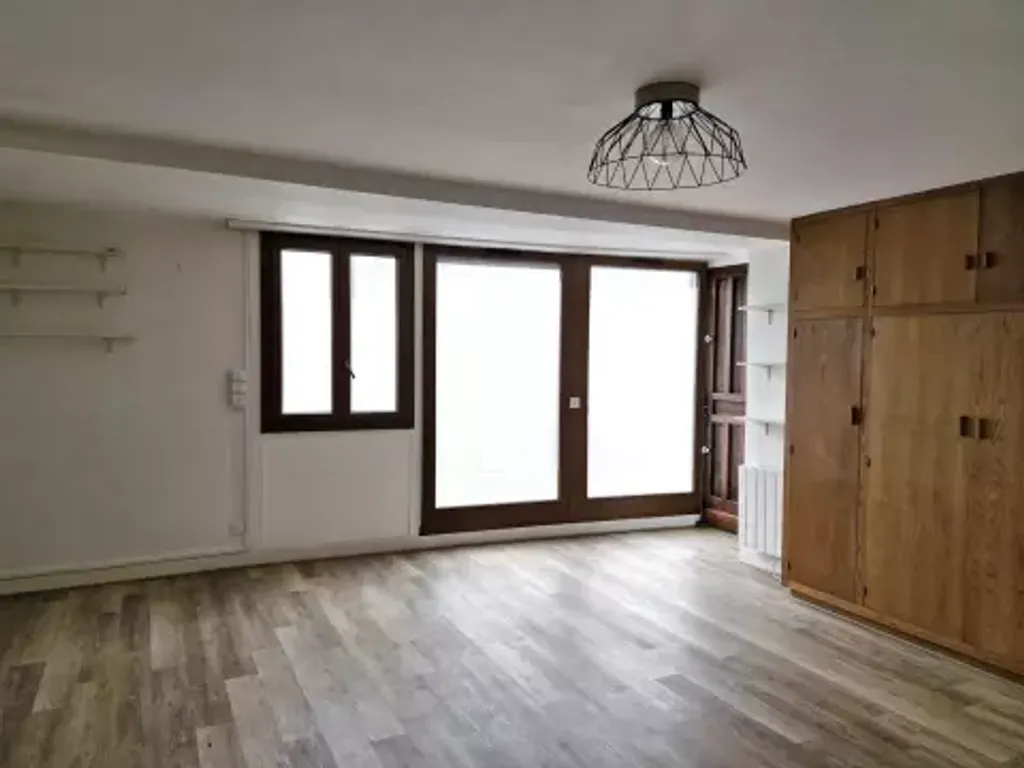 Achat appartement à vendre 2 pièces 42 m² - Paris 19ème arrondissement