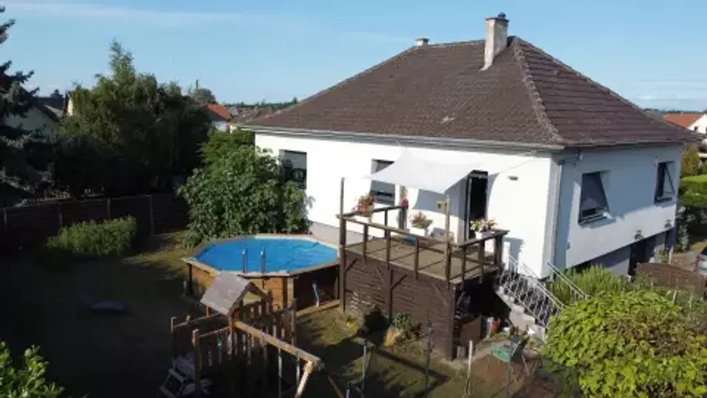 Achat maison à vendre 3 chambres 115 m² - Sainte-Croix-en-Plaine