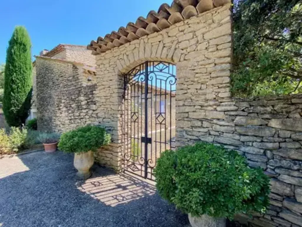 Achat maison à vendre 5 chambres 240 m² - Roussillon