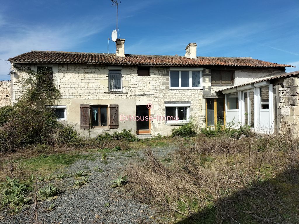 Achat maison à vendre 3 chambres 114 m² - La Roche-Rigault