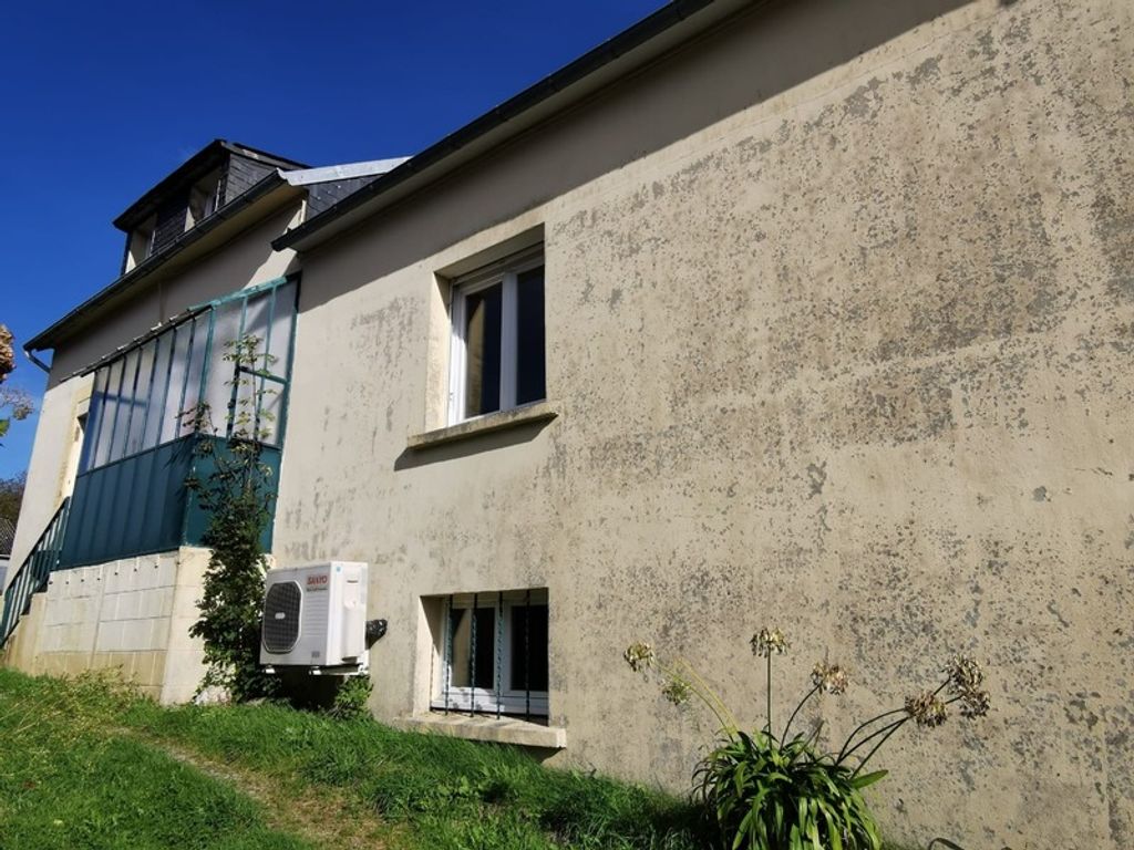 Achat maison à vendre 2 chambres 93 m² - Saint-Goazec