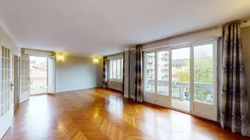 Achat appartement à vendre 4 pièces 111 m² - Besançon