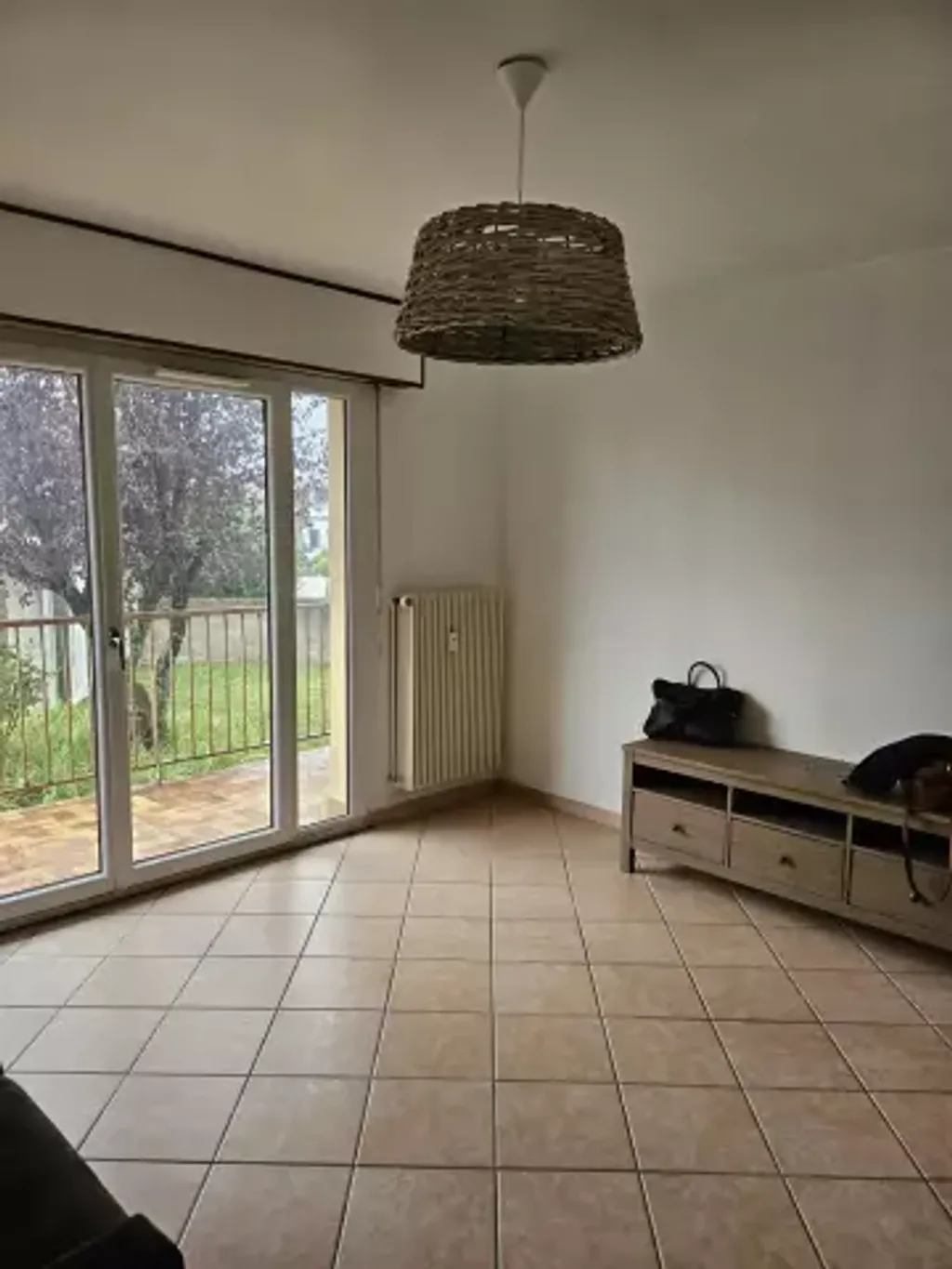 Achat appartement à vendre 2 pièces 47 m² - Ville-la-Grand