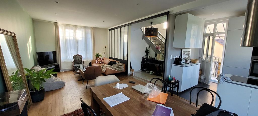 Achat maison à vendre 4 chambres 135 m² - Compiègne