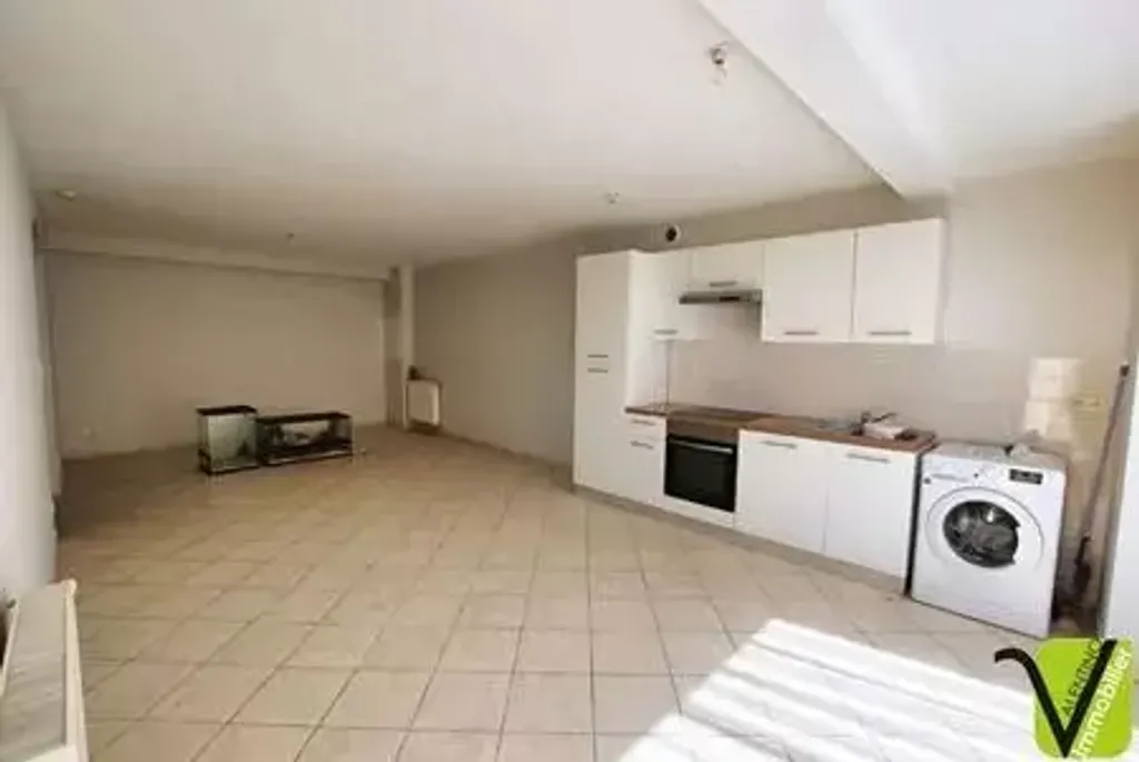 Achat appartement à vendre 2 pièces 52 m² - Chassieu