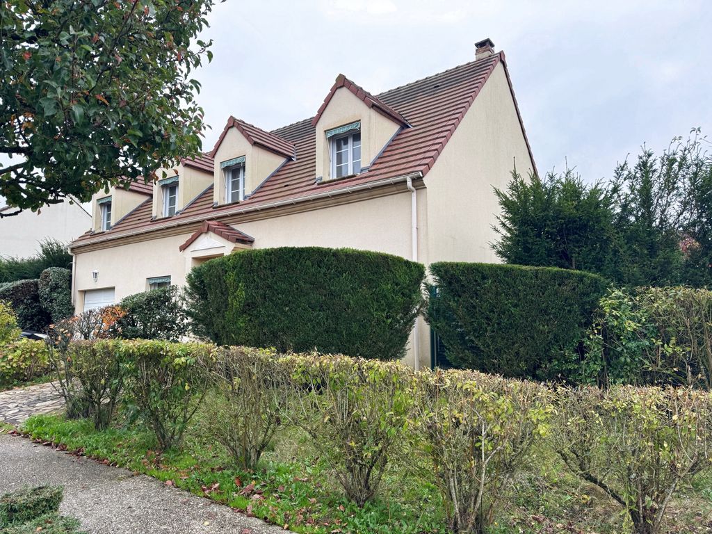 Achat maison à vendre 4 chambres 145 m² - Saint-Witz