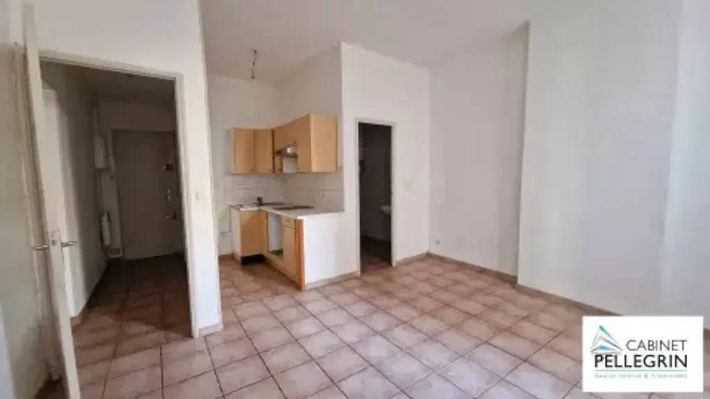 Achat appartement à vendre 2 pièces 40 m² - Marseille 3ème arrondissement