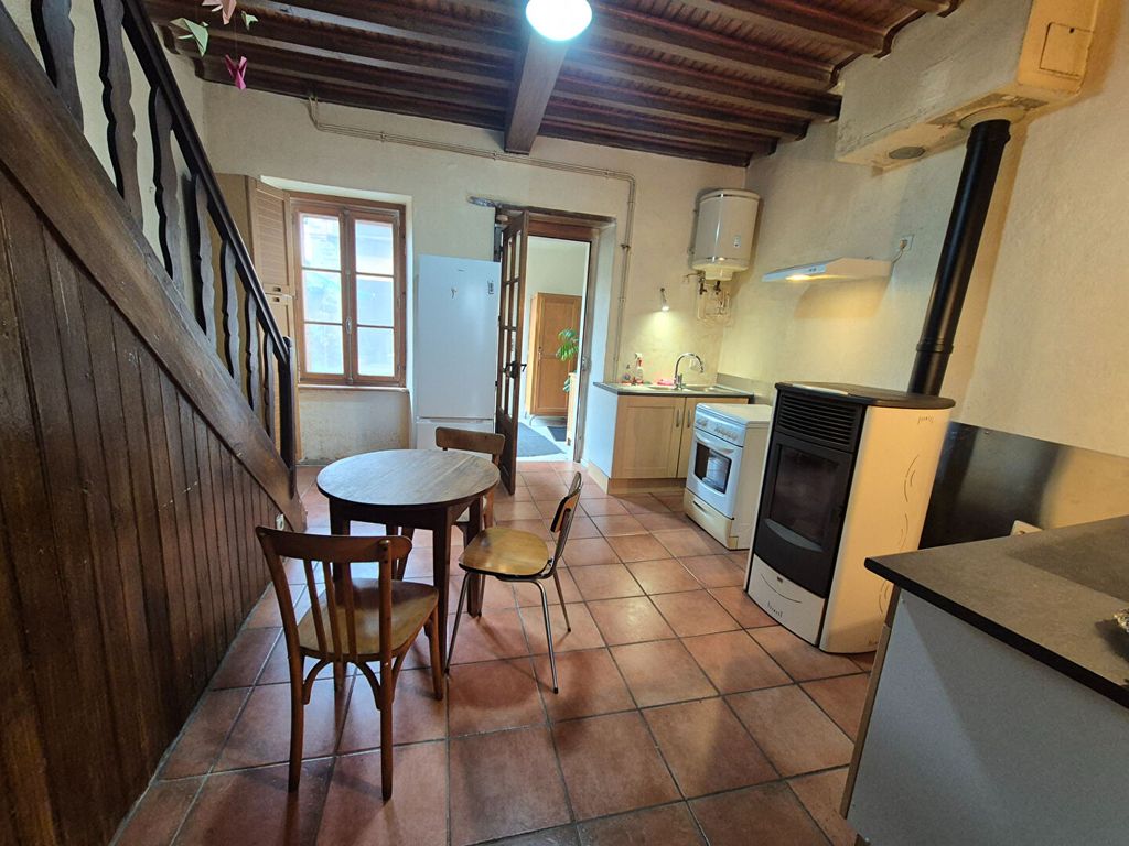 Achat maison à vendre 3 chambres 97 m² - Saint-Dier-d'Auvergne