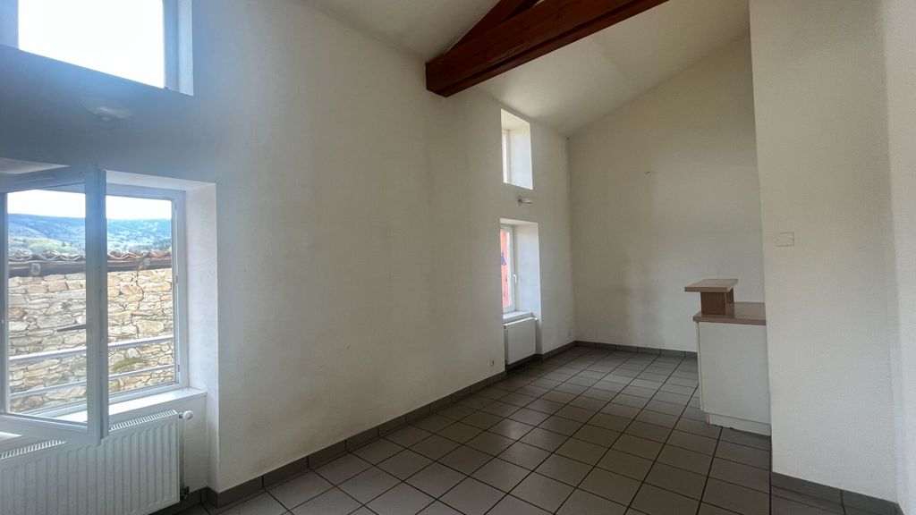 Achat maison à vendre 4 chambres 137 m² - Viscomtat