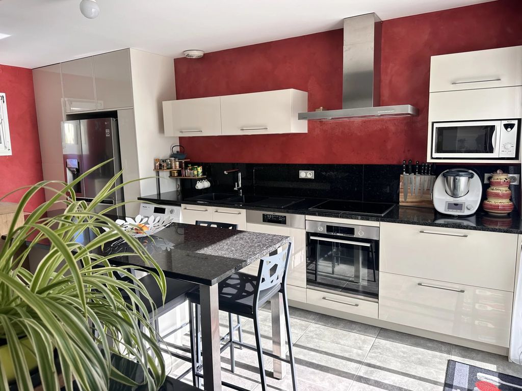 Achat maison à vendre 4 chambres 162 m² - Brognon