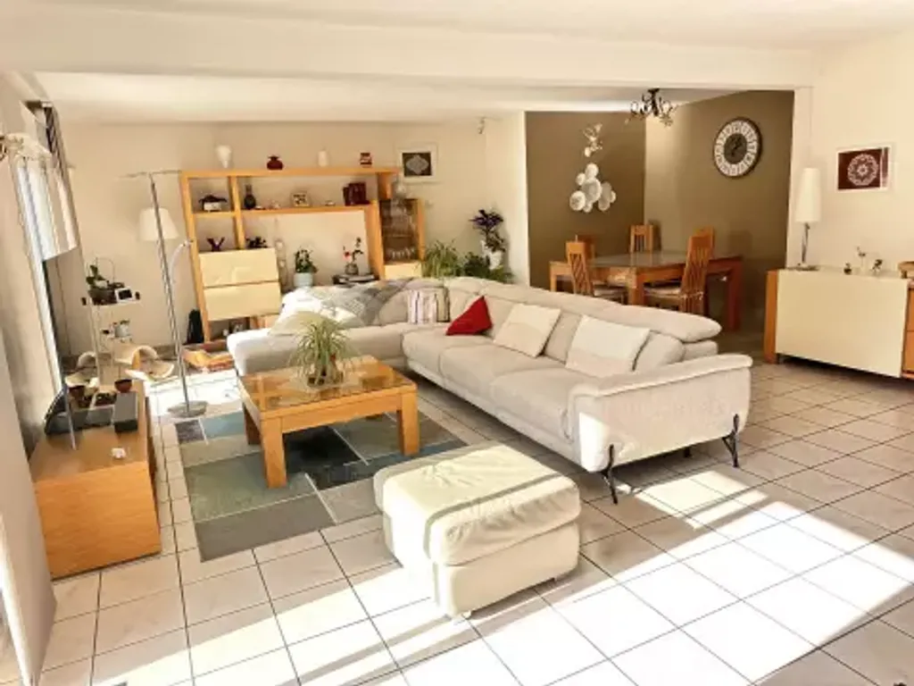 Achat maison à vendre 4 chambres 162 m² - Brognon