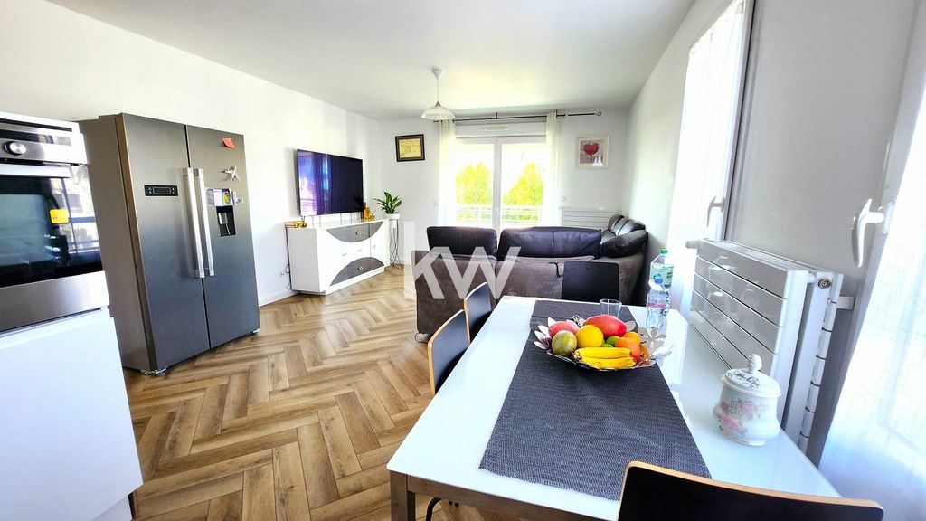 Achat appartement à vendre 4 pièces 79 m² - Ville-la-Grand