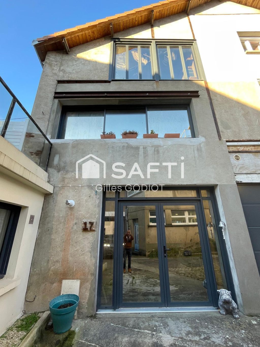 Achat loft à vendre 6 pièces 126 m² - Cholet