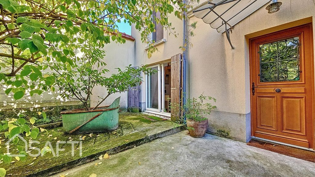 Achat maison à vendre 5 chambres 146 m² - Les Lilas