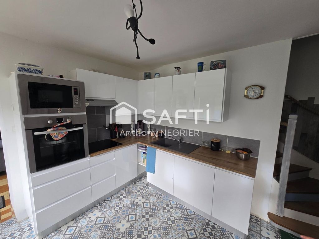 Achat maison à vendre 3 chambres 96 m² - Moncy