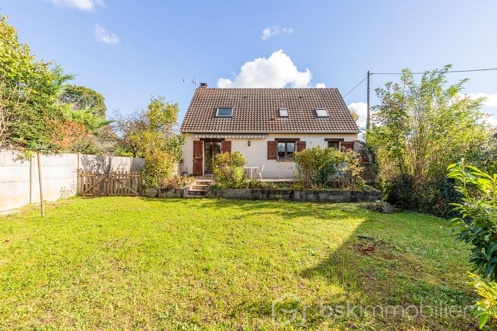 Achat maison à vendre 4 chambres 120 m² - Cerny